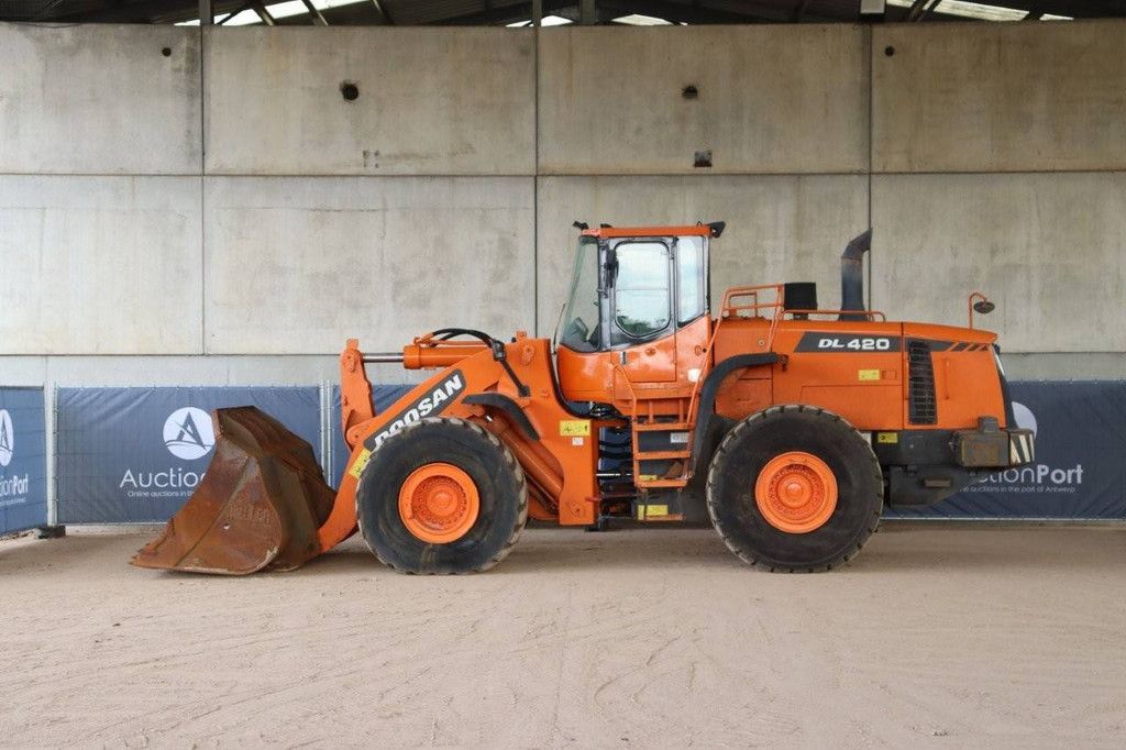 Wheel loader Doosan DL420 Diesel 2011