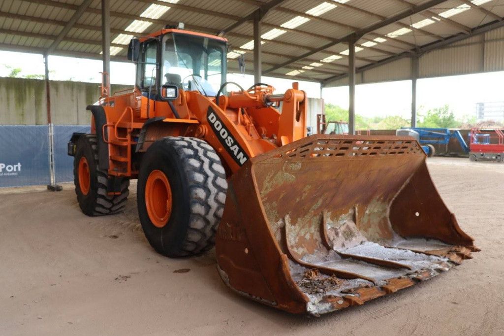 Wheel loader Doosan DL420 Diesel 2011
