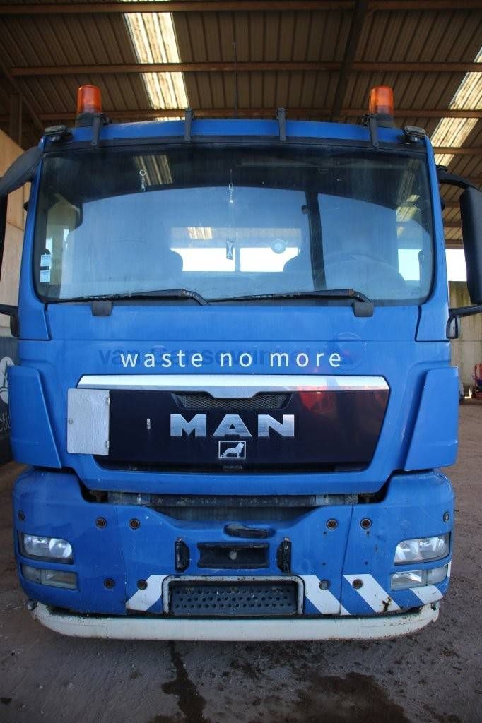 Hooklift system Truck MAN TGS 33.360 Diesel