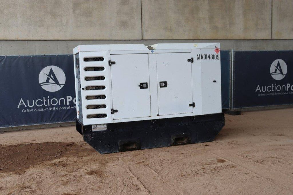 Generator SDMO R90C3 Diesel 2011 90kVA