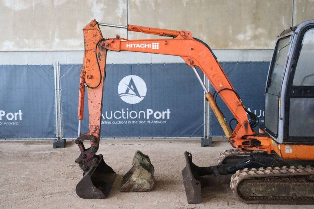Raupenbagger Hitachi EX30-2 Diesel 2001