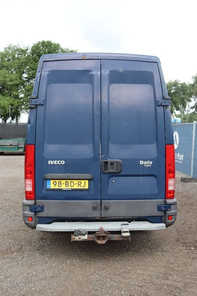 Bestelwagen Iveco 35C 13 Diesel 2002