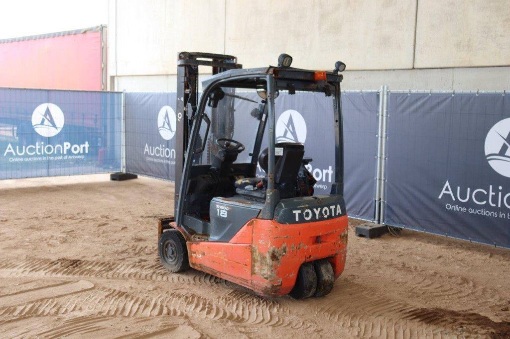 Toyota 8FBEK18T Elektro-Gabelstapler 1800 kg
