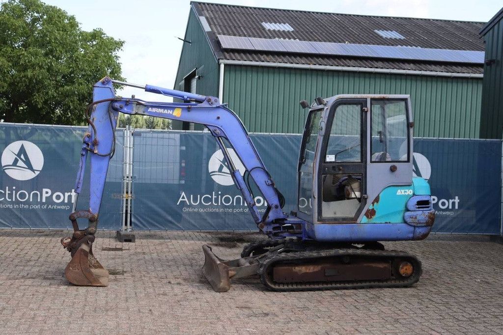 Raupenbagger Airman AX30-2 Diesel 2000