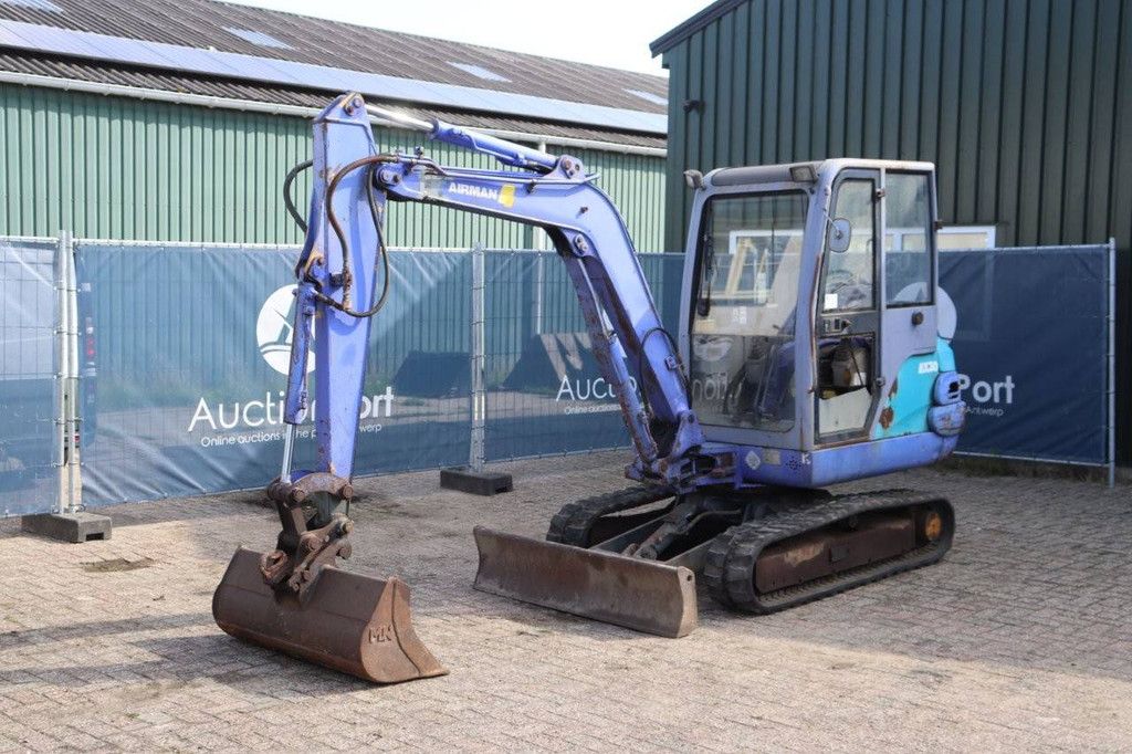 Raupenbagger Airman AX30-2 Diesel 2000