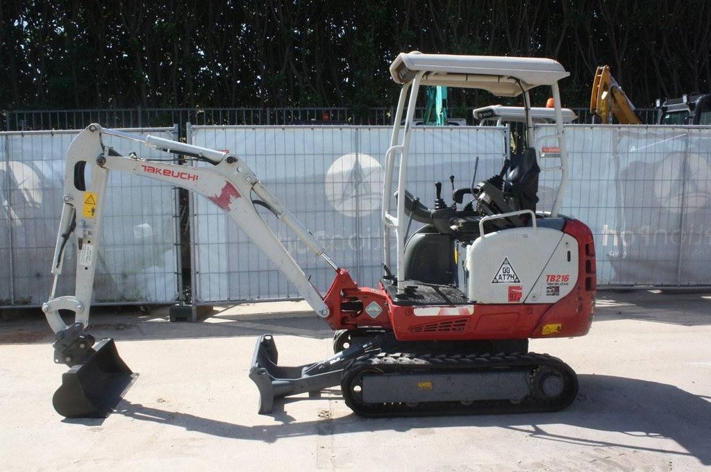 Minigraver Takeuchi TB216 Diesel 2018