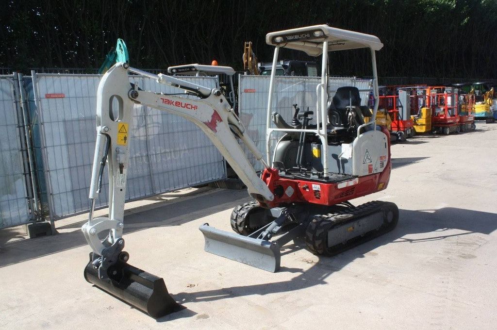 Minigraver Takeuchi TB216 Diesel 2018