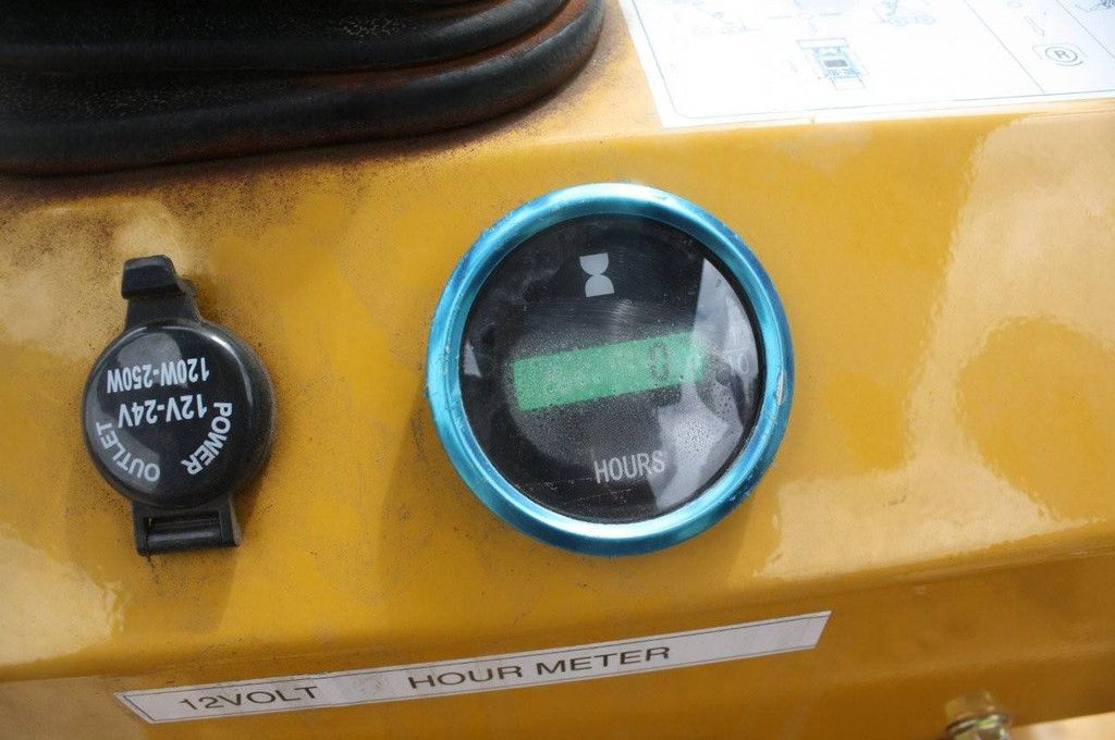 Kompaktlader Bisontek BT360 Benzin 2025