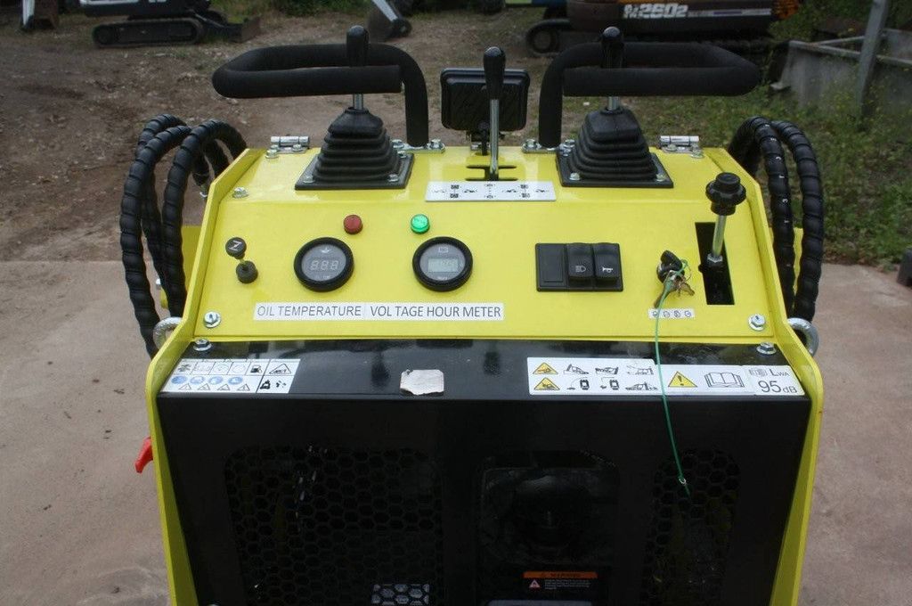 Skid steer loader Machpro MPS330 Diesel 2025