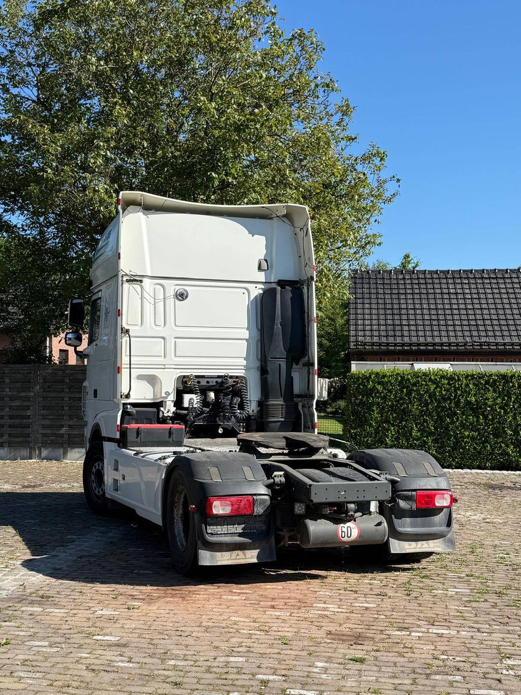 Vrachtwagen DAF XF-106 Diesel 483PK