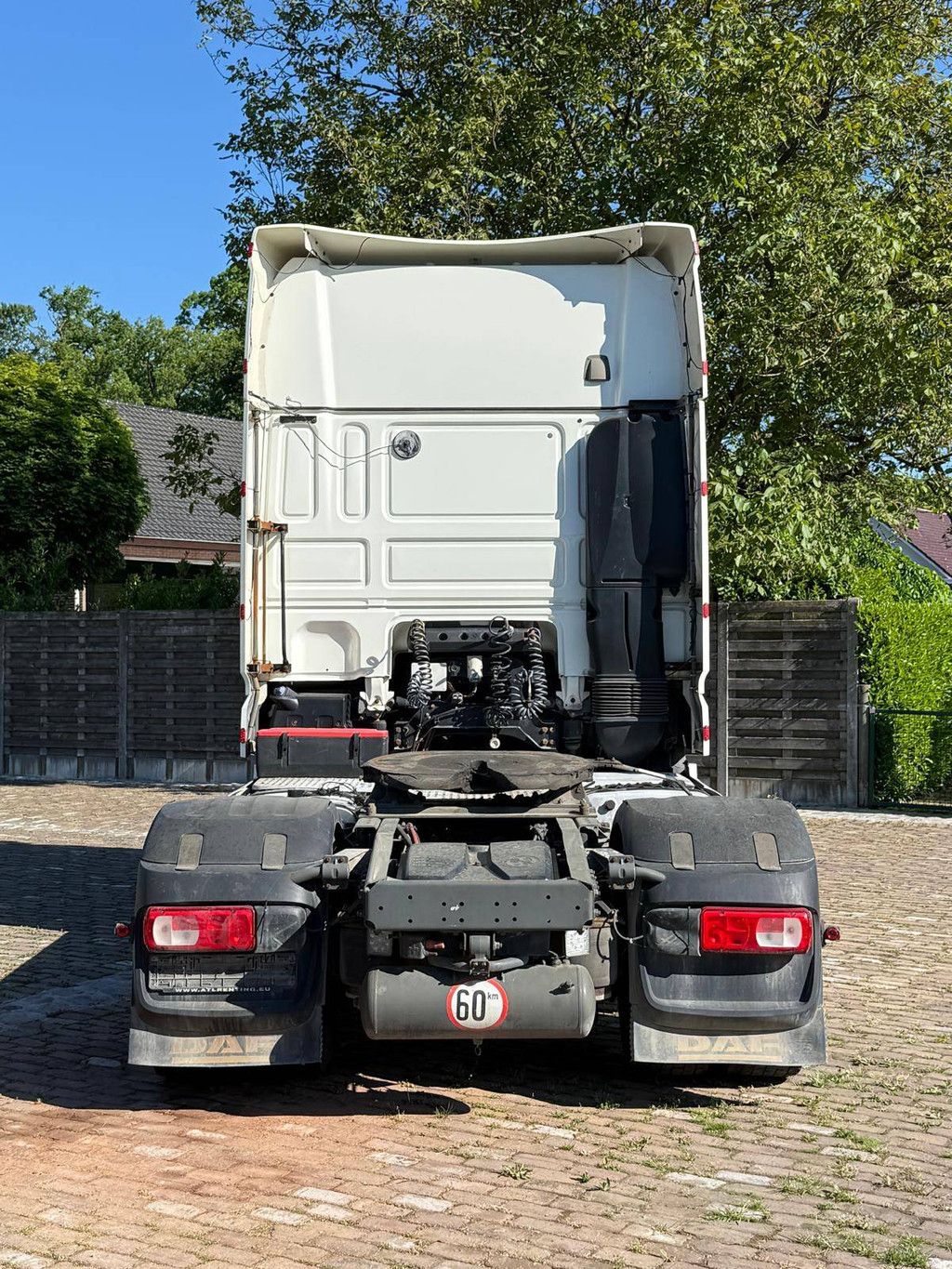 Vrachtwagen DAF XF-106 Diesel 483PK