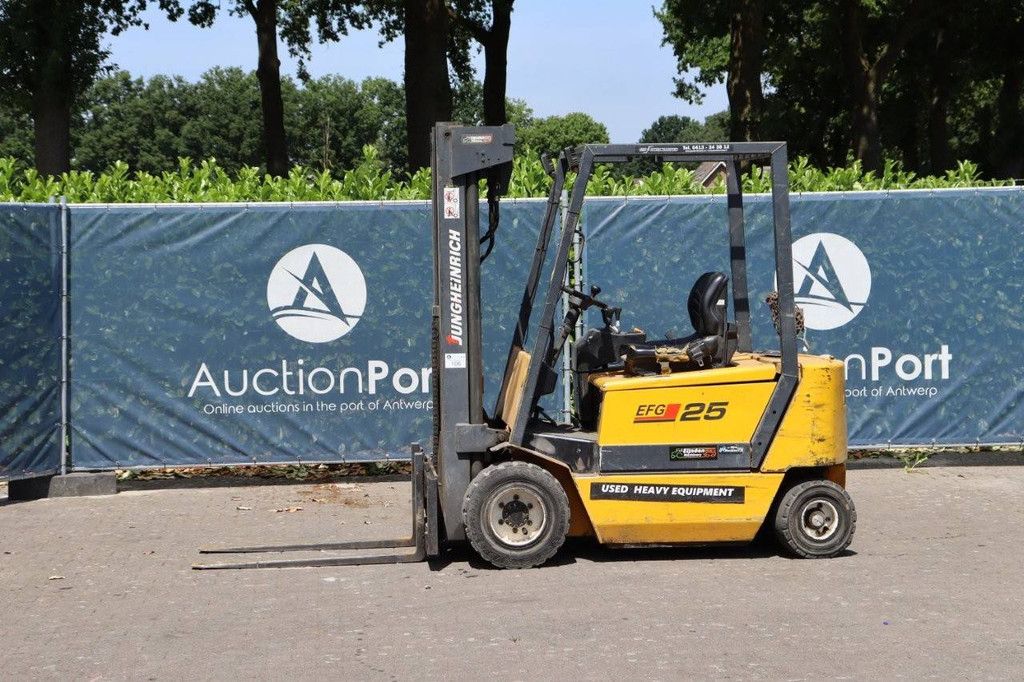 Gabelstapler Jungheinrich EFG 25 Elektro 2400kg 5,0m 1999