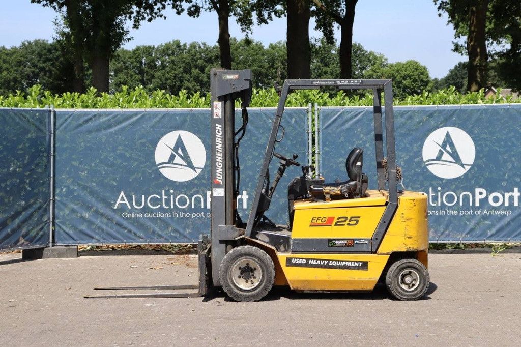 Gabelstapler Jungheinrich EFG 25 Elektro 2400kg 5,0m 1999