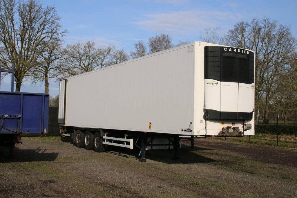Reefer Trailer LAMBERET SR2B-5TB-1B 2010