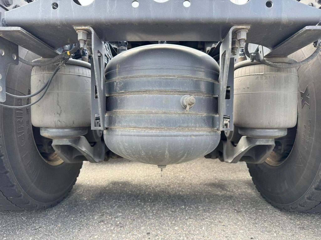 Volvo FH500 4x2 Tractor Head