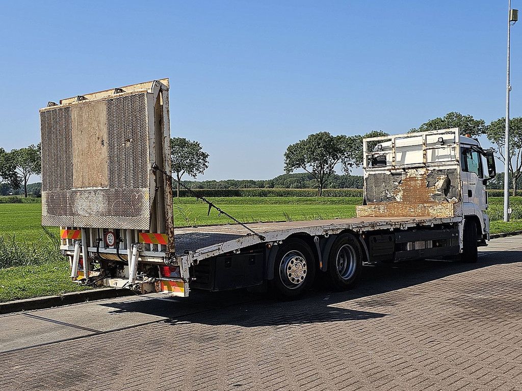 M.A.N. 26.320 TGS hydr ramps