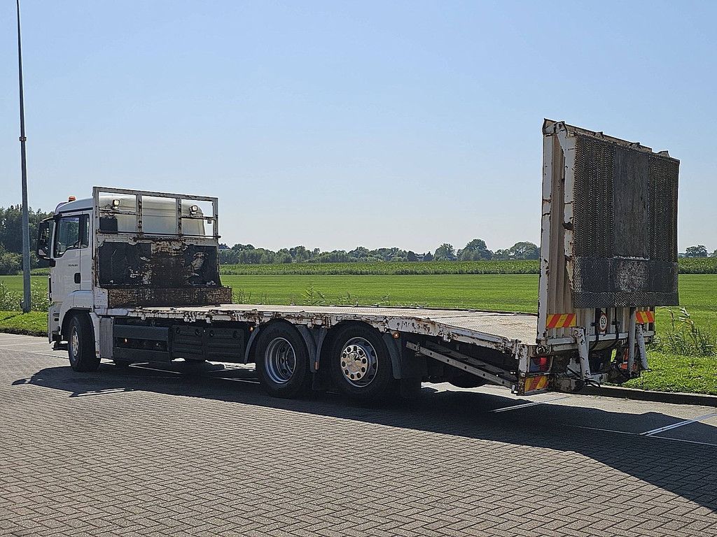 M.A.N. 26.320 TGS hydr ramps
