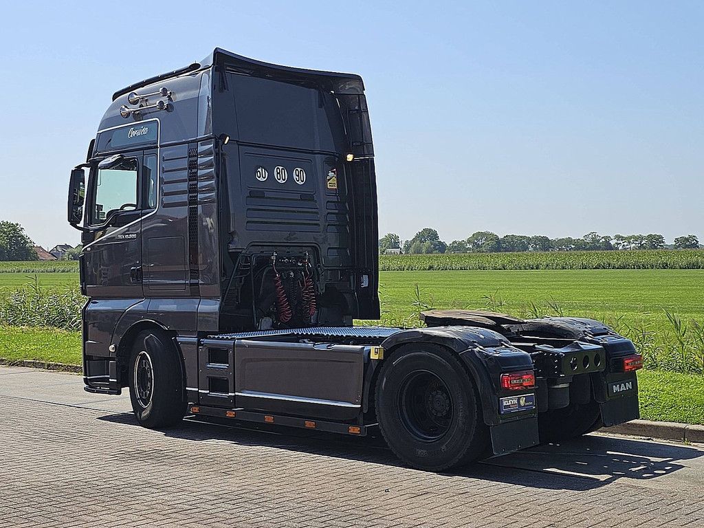 M.A.N. 18.500 TGX xxl full options