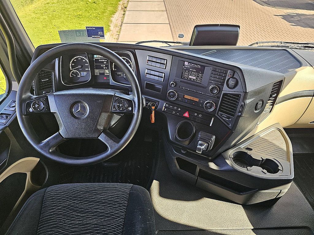 MERCEDES-BENZ ACTROS 1848 LS