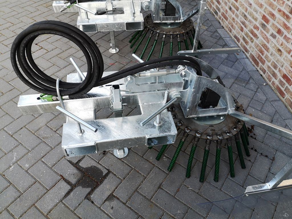 Hydraulische onkruidborstel