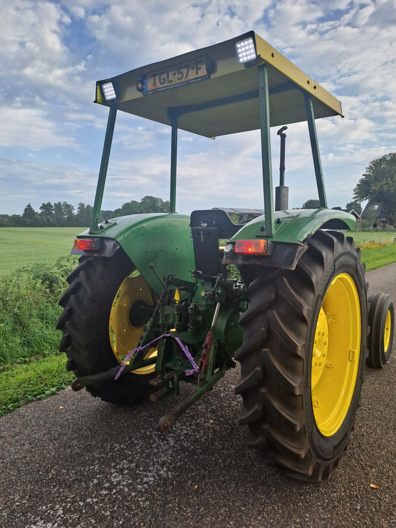 John Deere 1030