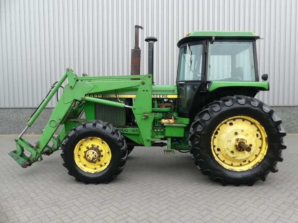 Amerikaanse John Deere 4450 4WD met voorlader