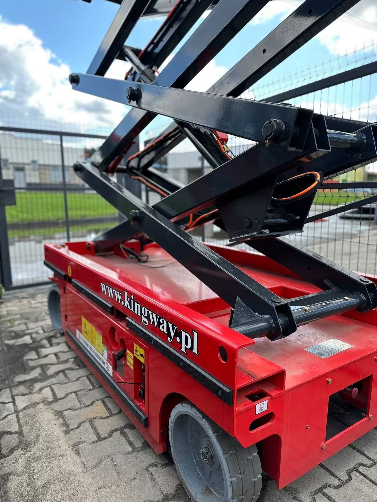 NEU Scherenbühne Scherenlift GTJZ0608HD Kingway 8M