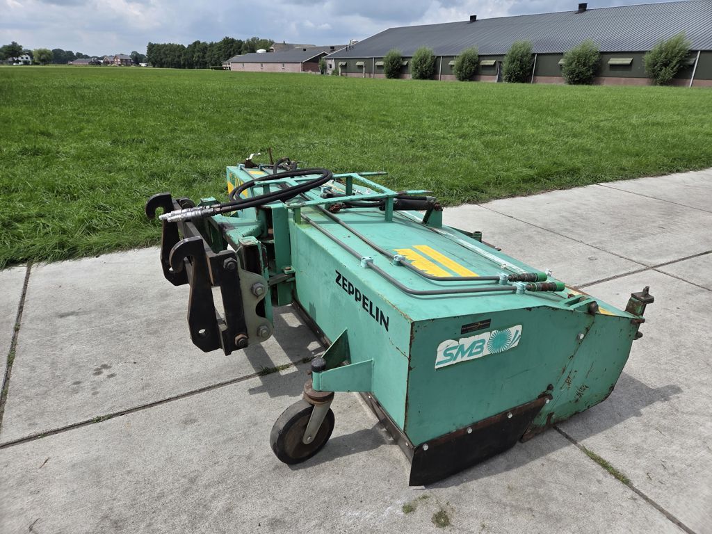 Zeppelin SMB 2200 veegmachine
