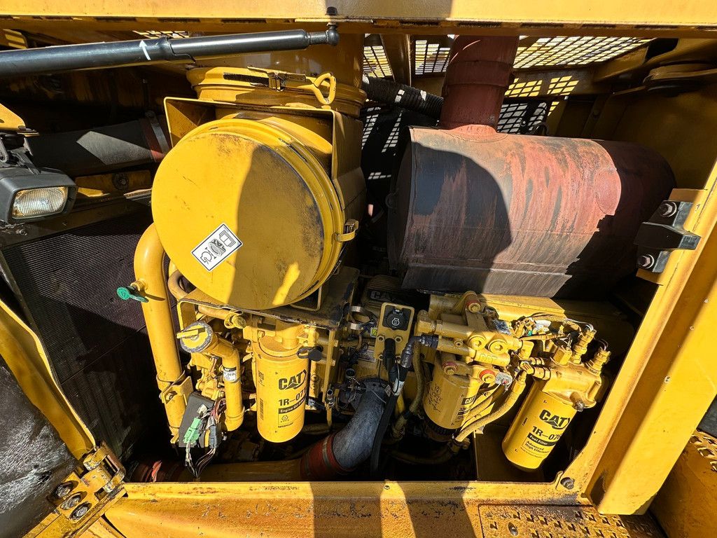 Caterpillar D8T - 2021 Rebuild CE / EPA