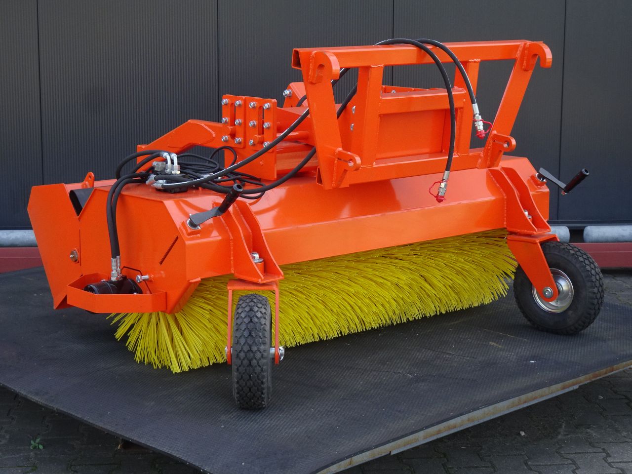 Veegmachine shovel knik mops parallelo gram pendel ophanging
