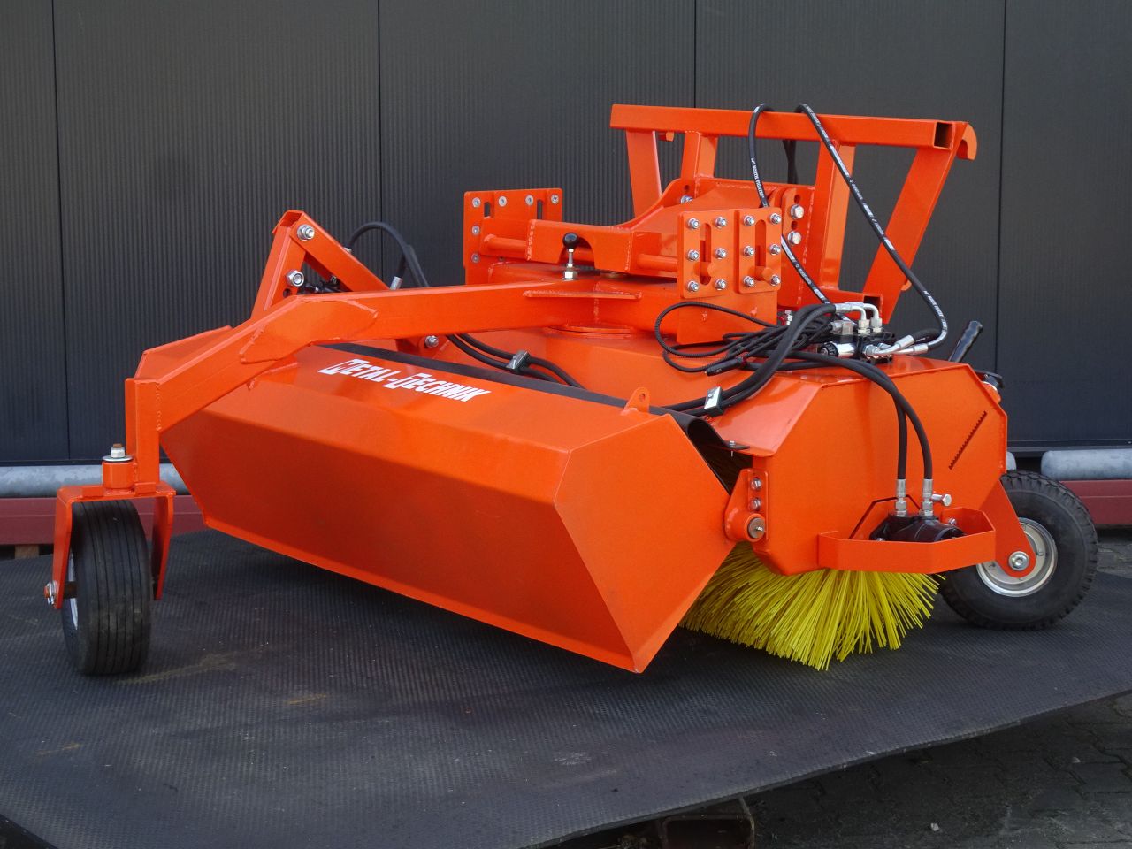 Veegmachine shovel knik mops parallelo gram pendel ophanging