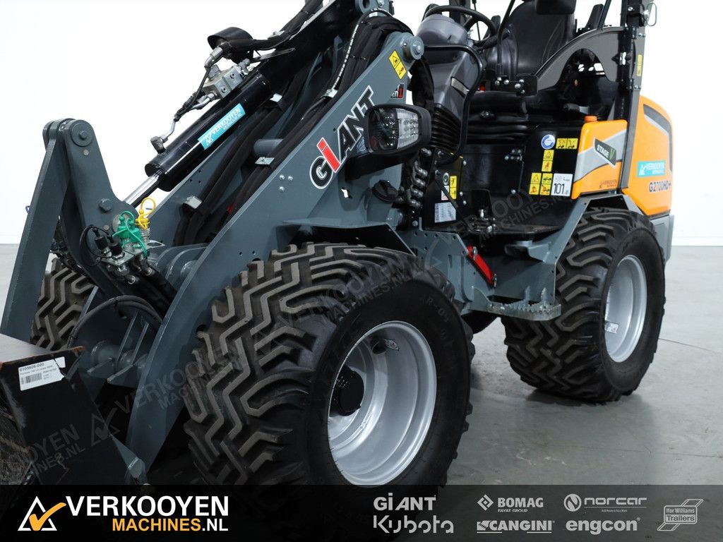 2024 Giant G2700 HD+ VV1465