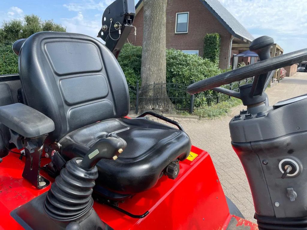 Manitou MLA 3-35 H Essential Shovel Loader