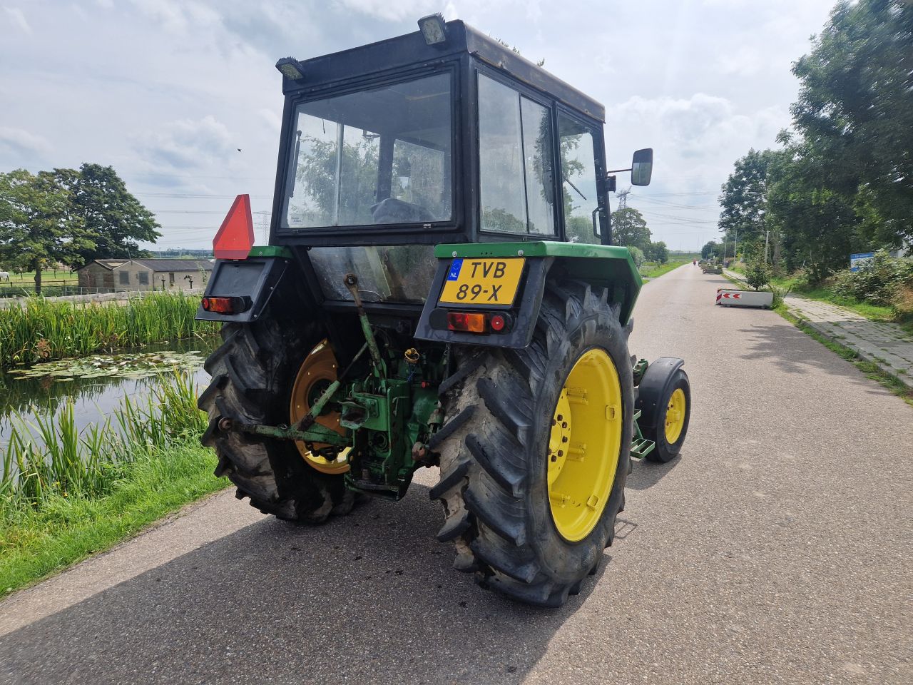 John Deere 1640