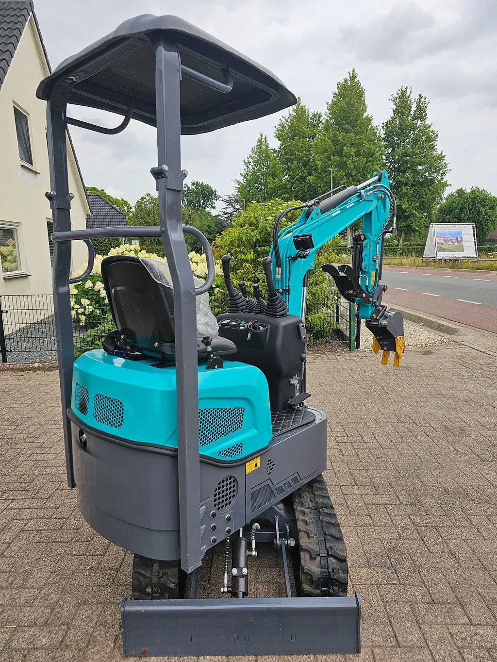 Kato Kobelco katco minigraver 1200 kg graafmachine