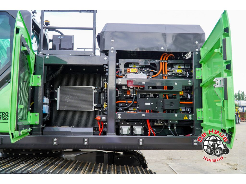 XCMG XE270E