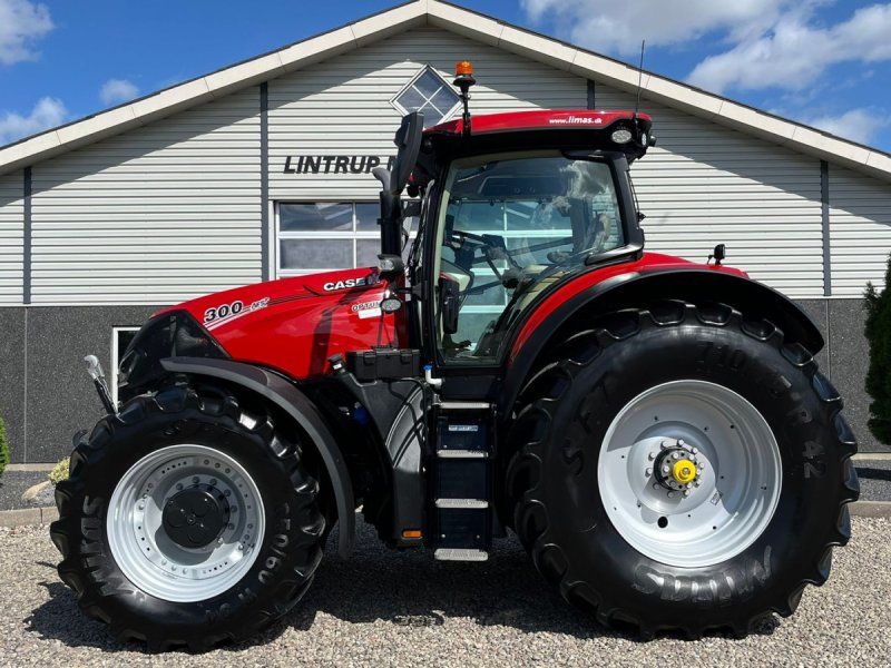 Case IH Optum 300 CVX AFS Connect med frontlift og SafeGuard frem til 3/