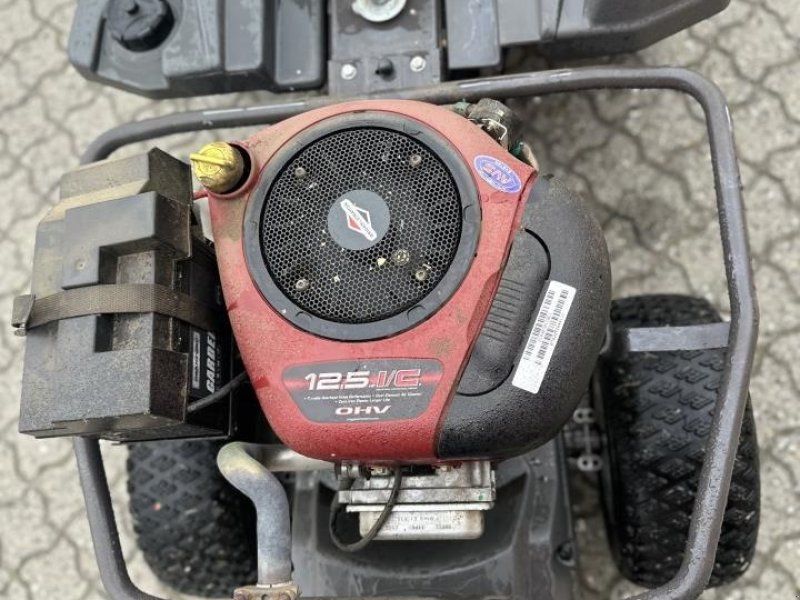 Husqvarna R13C