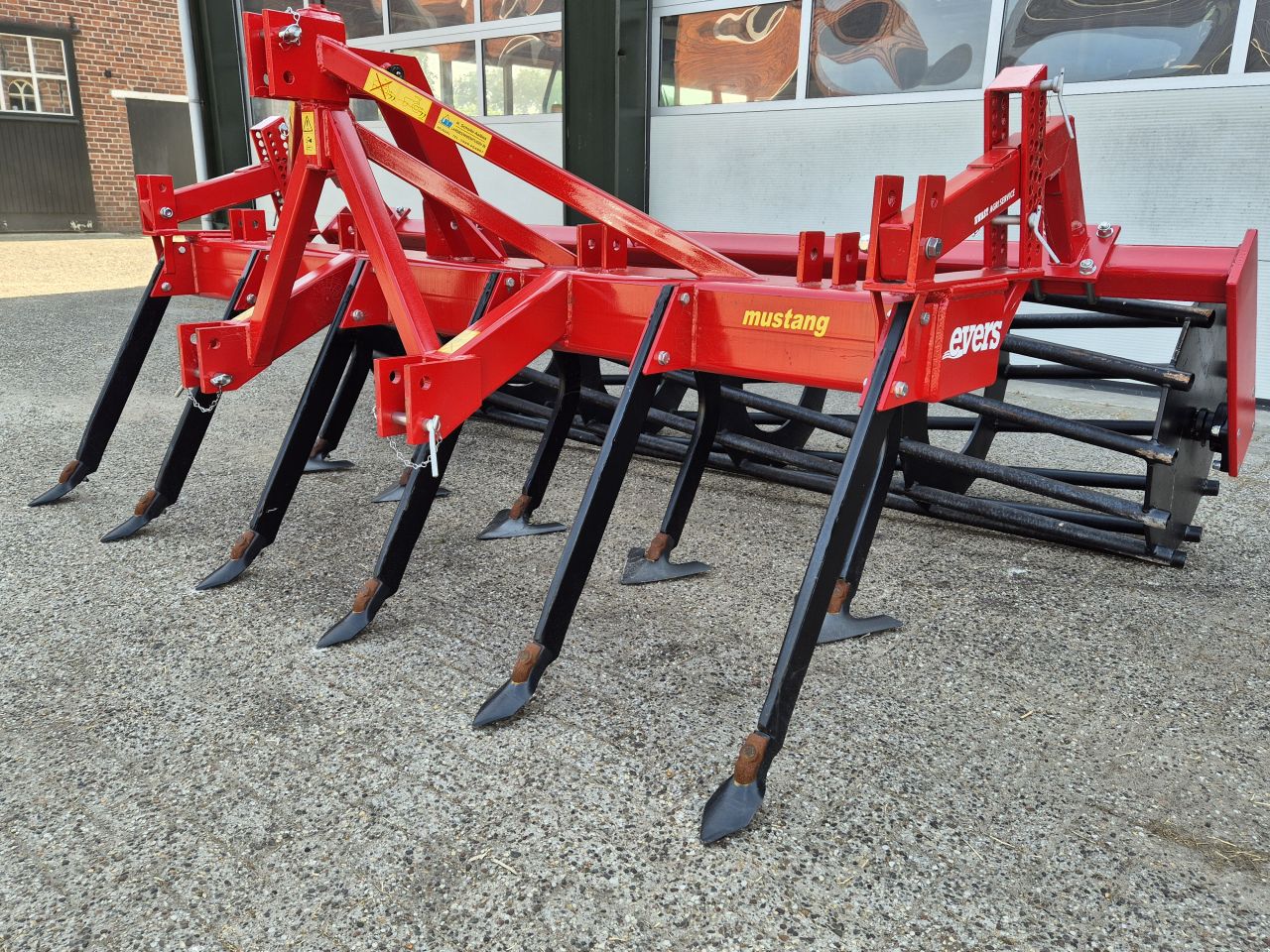 Evers Mustang cultivator