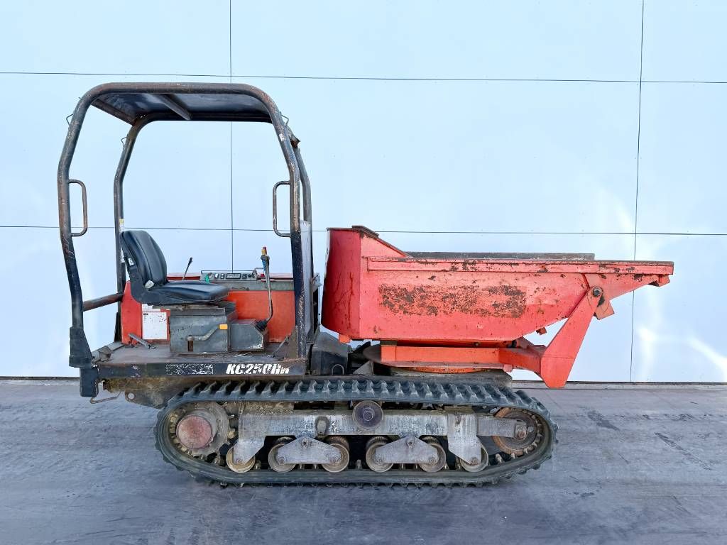Kubota KC250HR - Tilt + Rotate / Track Dumper