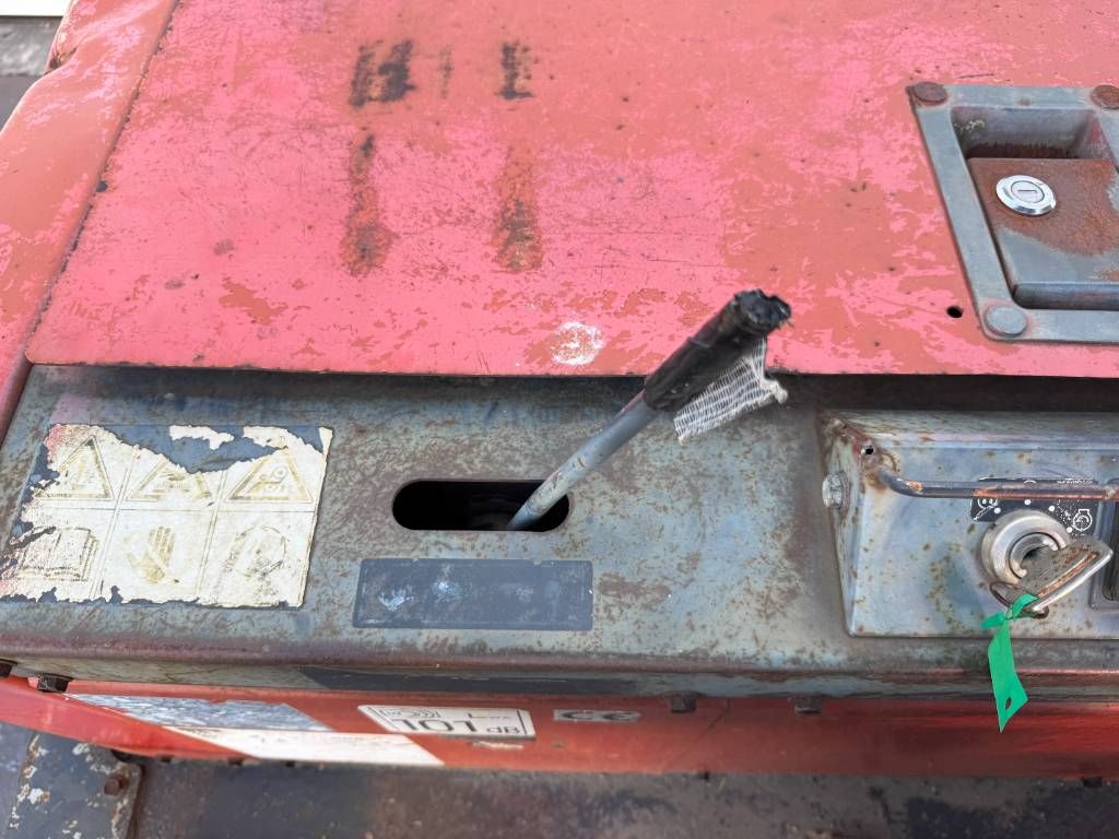 Kubota KC250HR - Tilt + Rotate / Track Dumper