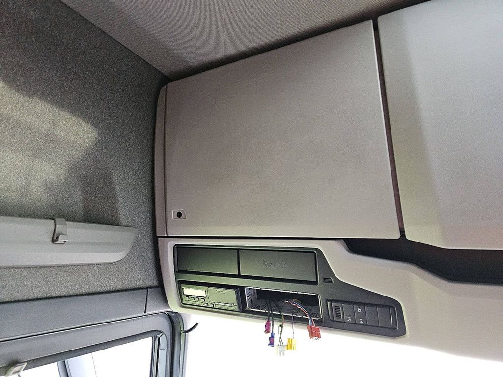 SCANIA R450 6x2*4