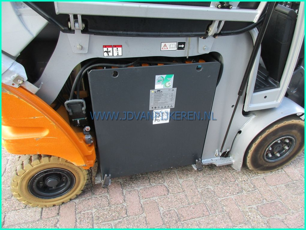 Still RX60-25 6251 uur accu82%+triplex+sideshift+freelift