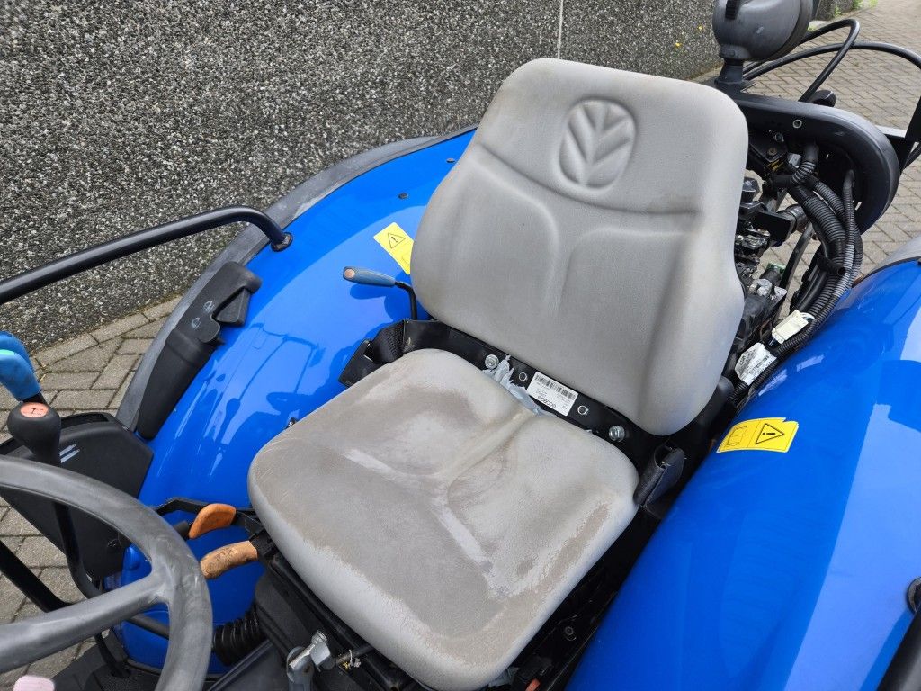 Unused, Ongebruikte New Holland T4.75V 5 Hours, Uur
