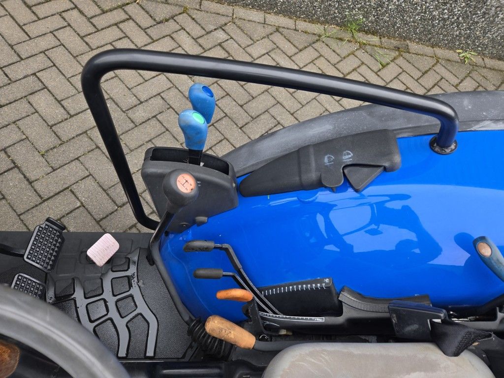 Unused, Ongebruikte New Holland T4.75V 5 Hours, Uur