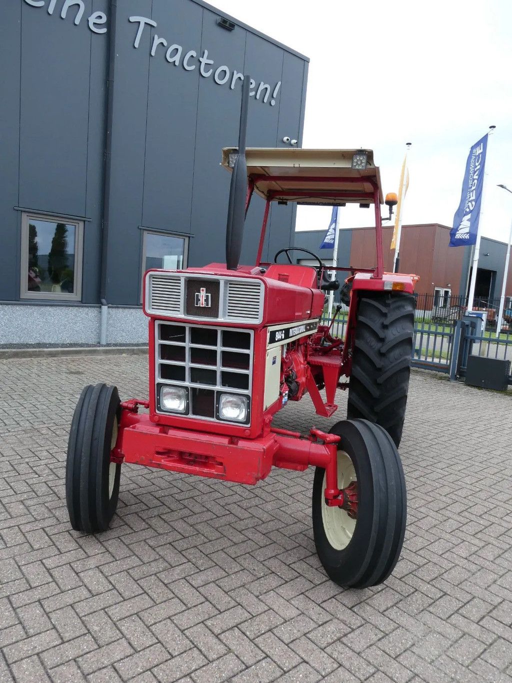 International 844-S 2wd / 10122 Draaiuren / Margetrekker