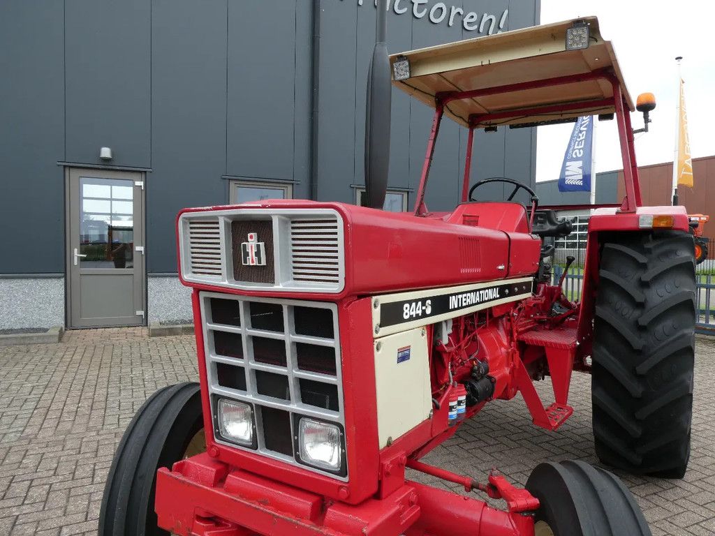 International 844-S 2wd / 10122 Draaiuren / Margetrekker