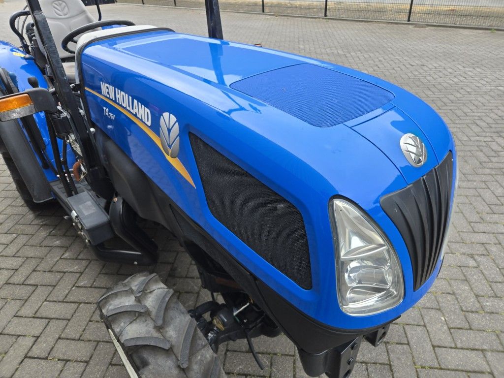 Unused, Ongebruikte New Holland T4.75V 5 Hours, Uur