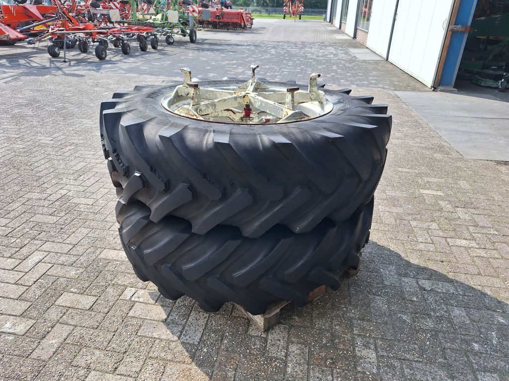 Vredestein 16.9R34 MOLCON DUBBELLUCHT