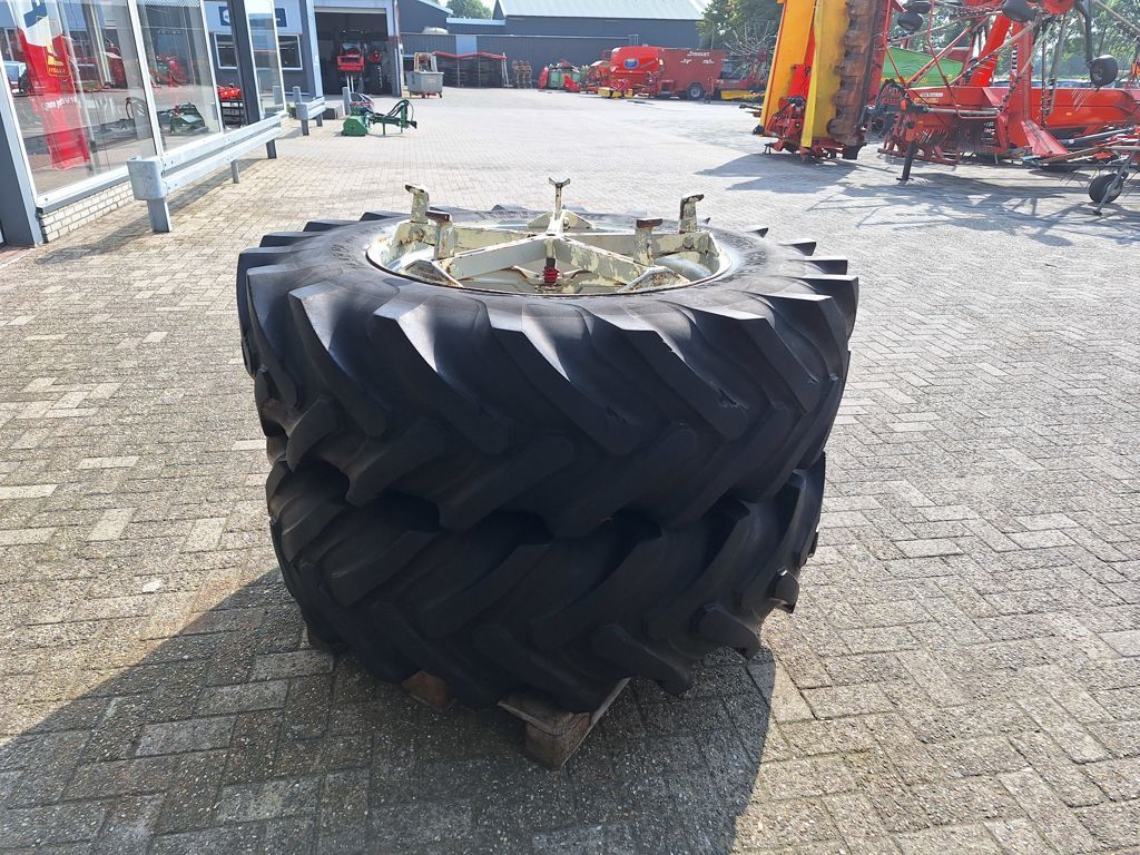 Vredestein 16.9R34 MOLCON DUBBELLUCHT
